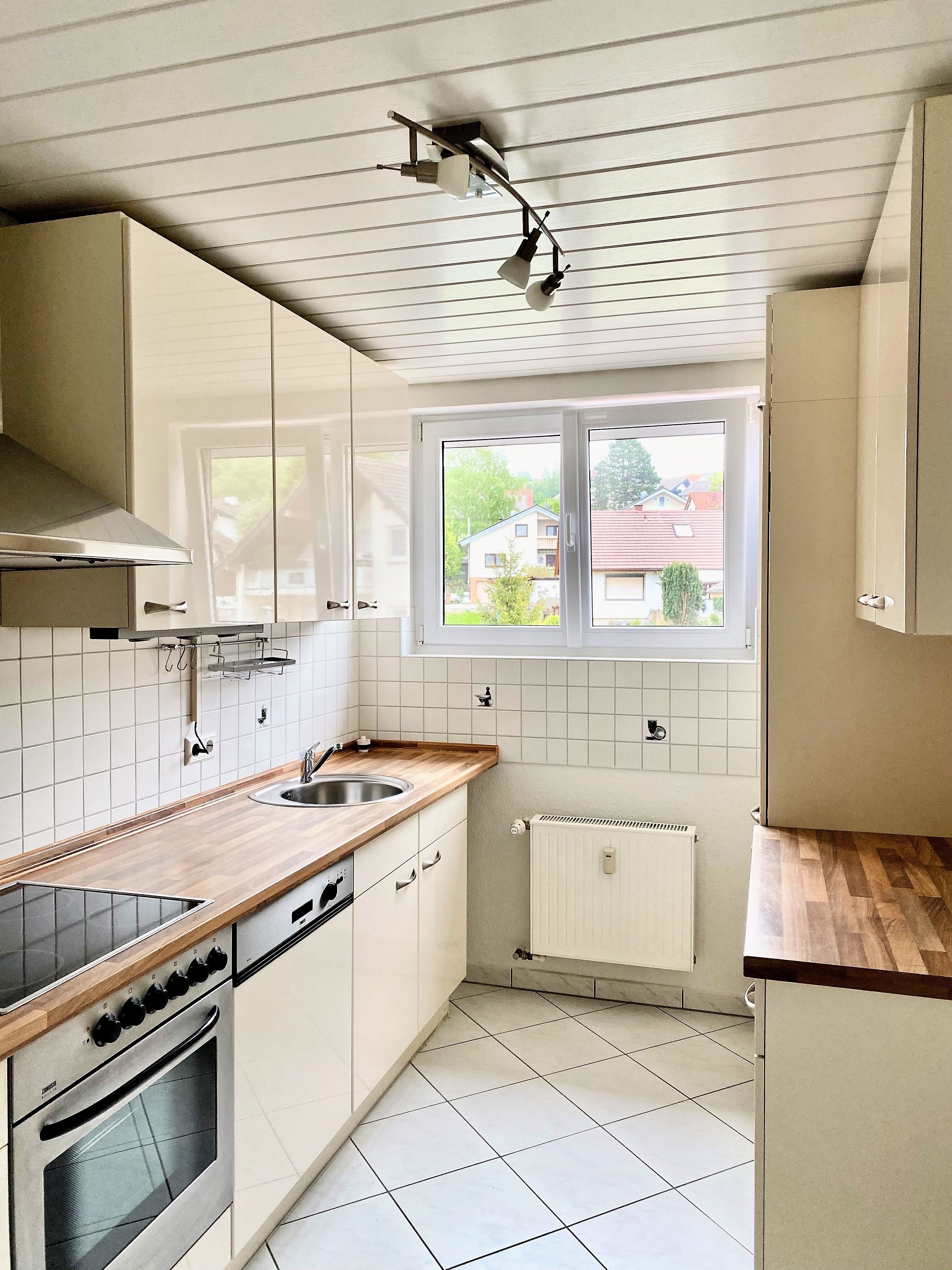 Wohnung zur Miete 600 € 3 Zimmer 74 m²<br/>Wohnfläche 3.<br/>Geschoss 01.02.2025<br/>Verfügbarkeit Hallwangen Dornstetten 72280