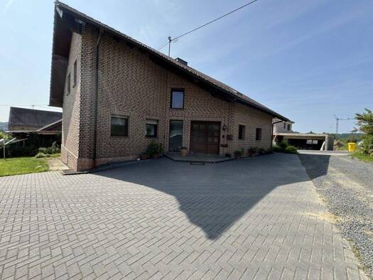 Einfamilienhaus zum Kauf 349.000 € 7 Zimmer 204,9 m² 735 m² Grundstück Hohenleimbach 56746