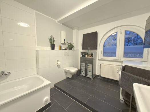 Wohnung zur Miete 945 € 3 Zimmer 113 m² Altstadt-Mitte Oberhausen 46045