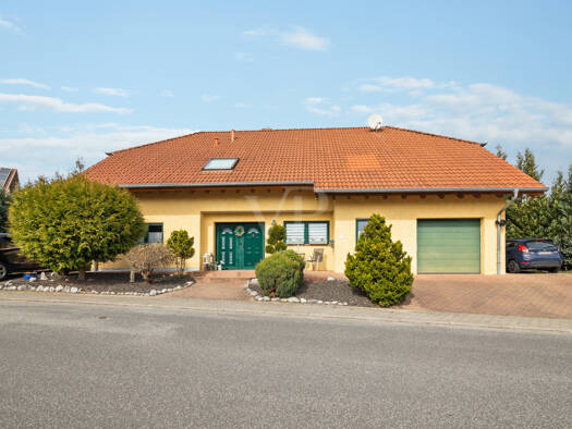 Einfamilienhaus zum Kauf 690.000 € 9 Zimmer 320 m² 800 m² Grundstück Queidersbach 66851