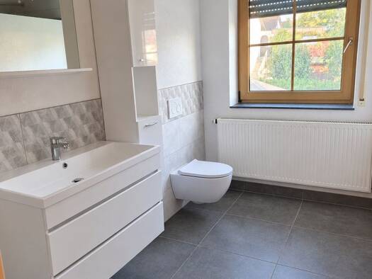 Wohnung zur Miete 850 € 3 Zimmer 77 m² frei ab sofort Marktlustenau Kreßberg 74594