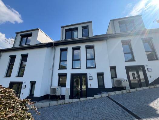 Reihenmittelhaus zum Kauf - Erstbezug 340.000 € 5 Zimmer 130 m² 100 m² Grundstück Dörner Str. 7b Wiehl 51674