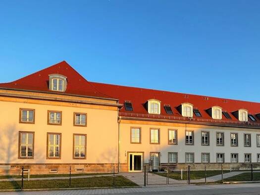 Wohnung zur Miete 861 € 3 Zimmer 82 m² frei ab sofort Cottbus 03044