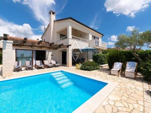 Haus zum Kauf 780 € 4 Zimmer 165 m² Visnjan Višnjan