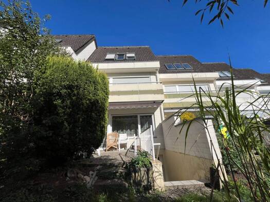 Reihenmittelhaus zum Kauf 445.000 € 4 Zimmer 123,6 m² 166 m² Grundstück Müllheim Müllheim 79379