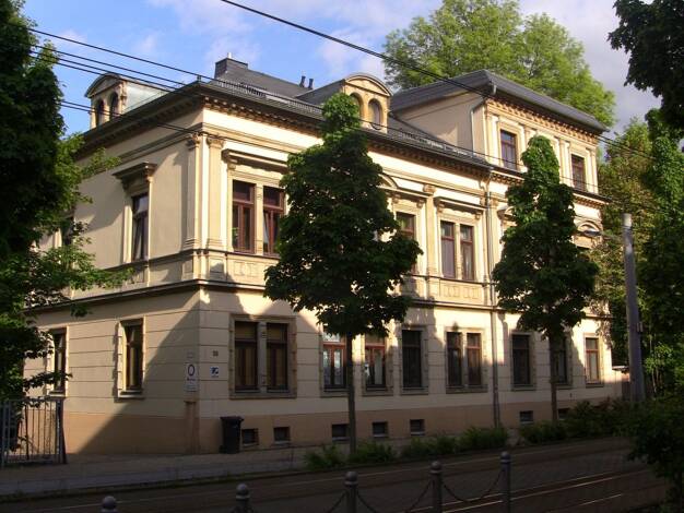 Wohnung zur Miete 350 € 2 Zimmer 55,8 m² 3. Geschoss frei ab 01.11.2026 Äußere Schneeberger Straße 33 Schedewitz Zwickau 08056