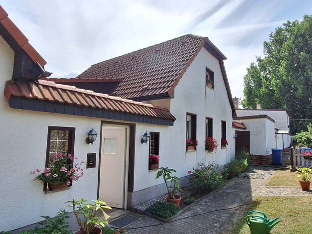 Einfamilienhaus zum Kauf 99.000 € 3 Zimmer 77 m² 270 m² Grundstück Baasdorf Köthen (Anhalt) 06388