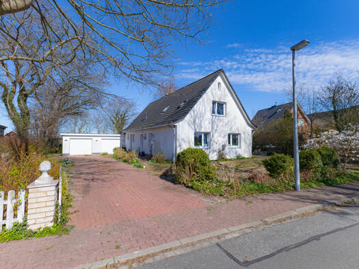 Einfamilienhaus zum Kauf 298.000 € 5,5 Zimmer 154 m² 1.675 m² Grundstück Wesseln 25746