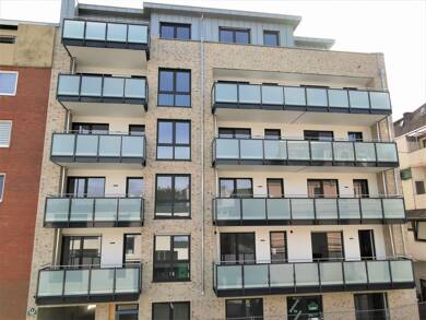 Wohnung zur Miete 795 € 3 Zimmer 88 m² frei ab 01.09.2025 Fritz-Reuter-Straße 6 Goethestraße Bremerhaven 27576