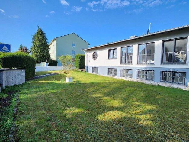 Einfamilienhaus zum Kauf provisionsfrei 585.000 € 8 Zimmer 206 m² 680 m² Grundstück Bahnhofstr. 145 Hochstadt Maintal 63477