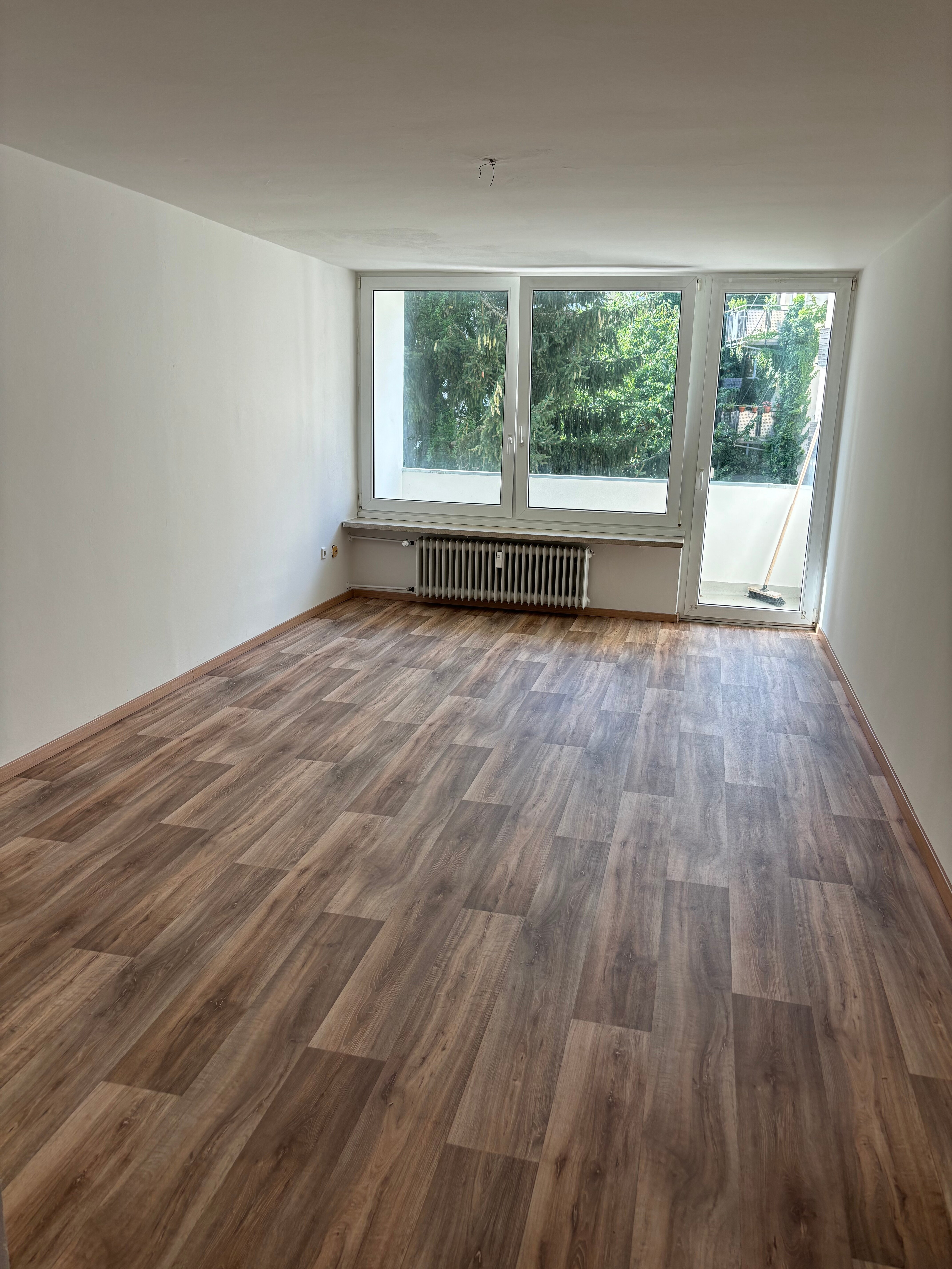 Wohnung zur Miete 650 € 1 Zimmer 35 m²<br/>Wohnfläche EG<br/>Geschoss ab sofort<br/>Verfügbarkeit Bruderwöhrdstraße 16 Innerer Osten Regensburg 93055