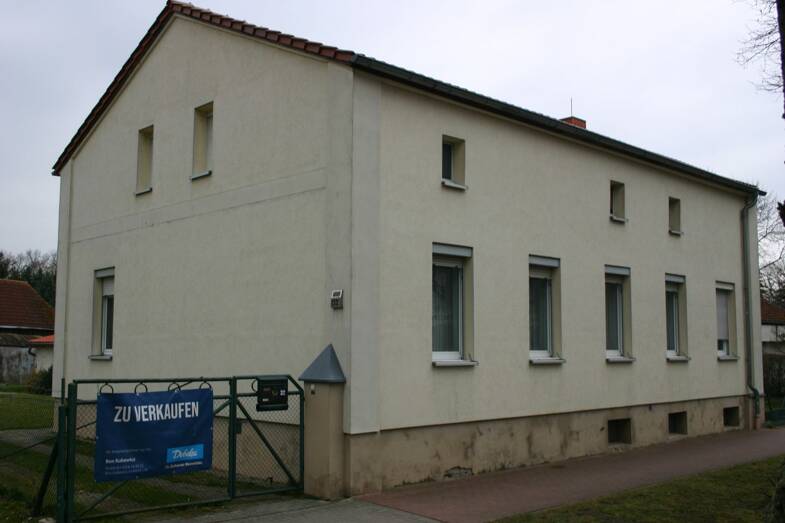 Einfamilienhaus zum Kauf 160.000 € 5 Zimmer 125,7 m² 1.747 m² Grundstück frei ab sofort Golzow 15328