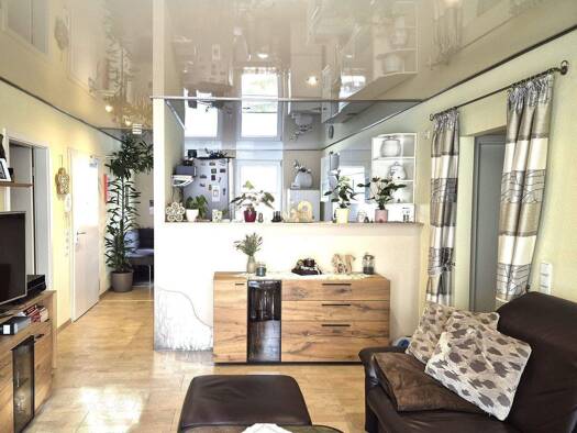 Wohnung zum Kauf 280.000 € 4 Zimmer 97,9 m² 2. Geschoss frei ab sofort Crumbach Lohfelden 34253