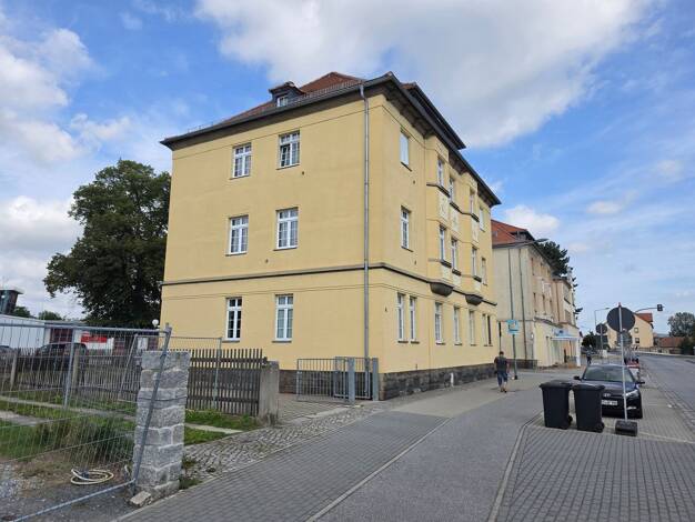 Wohnung zur Miete 540 € 2 Zimmer 77 m² 2. Geschoss frei ab sofort Pirnaer Straße 6 Heidenau 01809