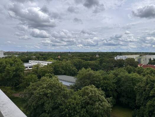 Wohnung zur Miete 349 € 3 Zimmer 57 m² 9. Geschoss frei ab sofort Richard-Paulick-Straße 18 Südliche Neustadt West 06124