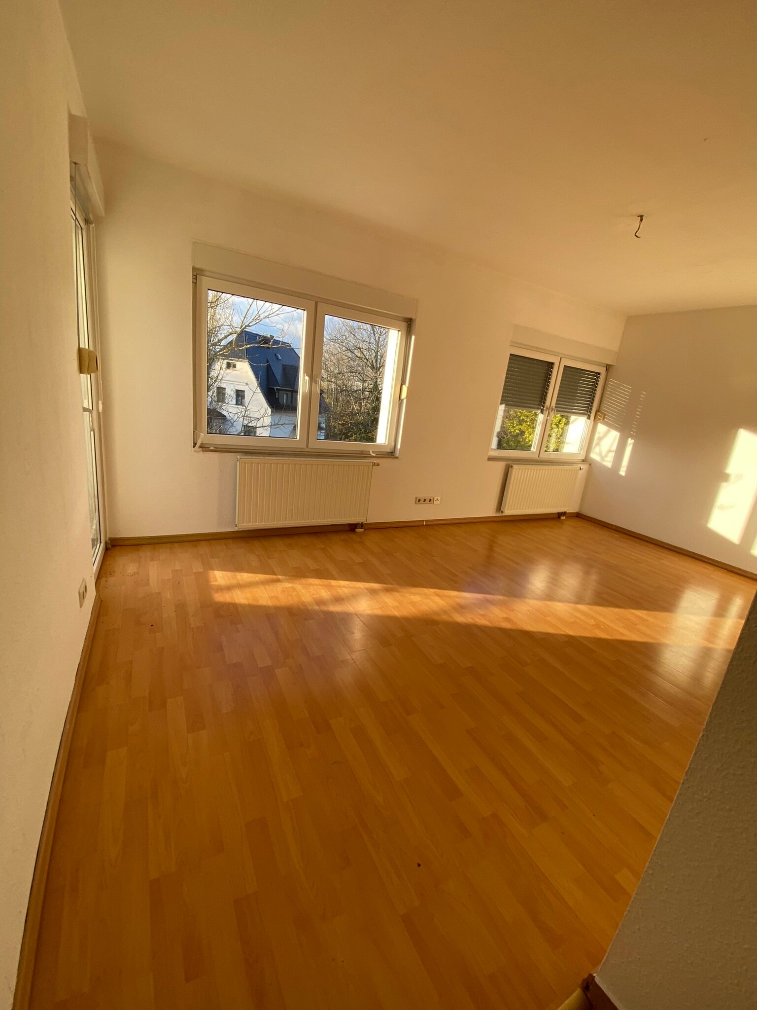 Wohnung zur Miete 495 € 3 Zimmer 76,5 m²<br/>Wohnfläche 3.<br/>Geschoss ab sofort<br/>Verfügbarkeit Leipziger Straße 38b Nordvorstadt Altenburg 04600