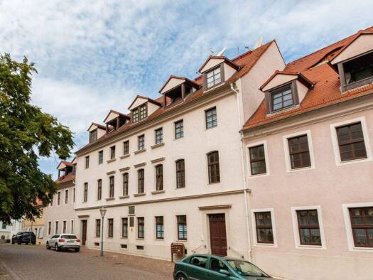 Wohnung zur Miete 470 € 3 Zimmer 80 m² EG Kirchplatz 7 Oschatz 04758