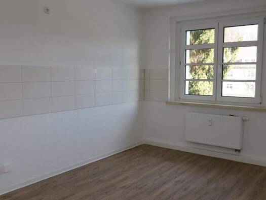Wohnung zur Miete 360 € 2 Zimmer 53 m² 2. Geschoss frei ab sofort Talanger 1 Altendorf Chemnitz 09116
