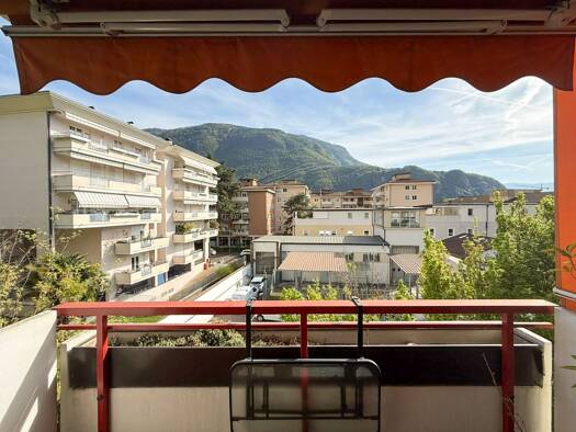 Wohnung zur Miete 1.800 € 4 Zimmer 107 m² 3. Geschoss Brennerstraße 6 Bozen 39100