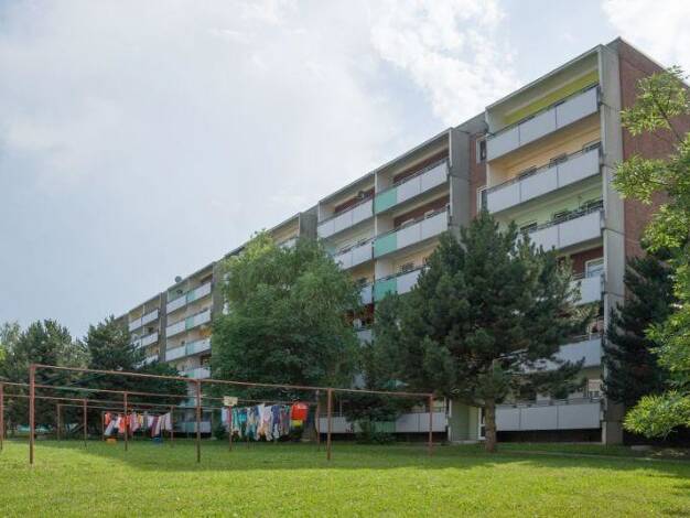 Wohnung zur Miete nur mit Wohnberechtigungsschein 476 € 3 Zimmer 64,3 m² 3. Geschoss frei ab 24.10.2026 Sanddornstraße 20 Gorbitz-Nord/Neu-Omsewitz Ortsamtsbereich Cotta 01169