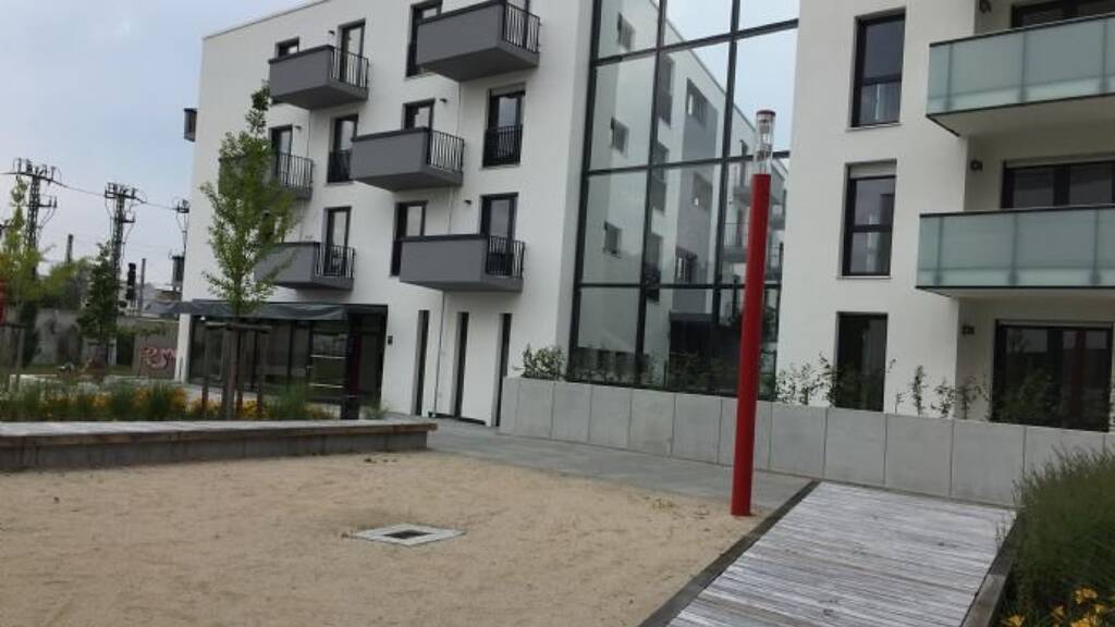 Studio zur Miete 467 € 1 Zimmer 24,6 m² 3. Geschoss frei ab sofort Alpenstr. 10 a Innenstadt Augsburg 86159