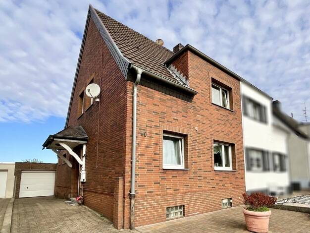 Doppelhaushälfte zum Kauf 289.000 € 4 Zimmer 106 m² 534 m² Grundstück Hochheide Duisburg 47198