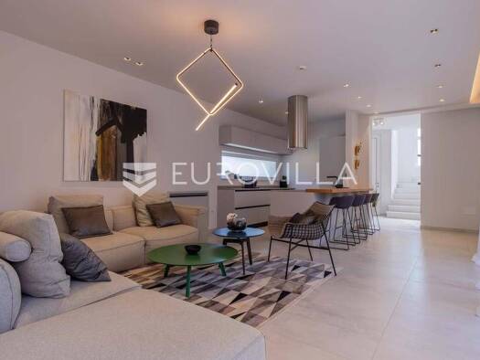 Haus zum Kauf 670.000 € 2 Zimmer 181 m² Funtana Funtana