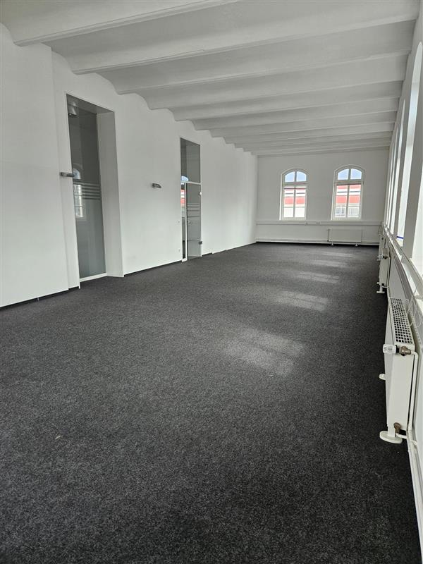 Bürofläche zur Miete provisionsfrei 1.500 € 53 m²<br/>Bürofläche Str. der Pariser Kommune Friedrichshain Berlin 10243