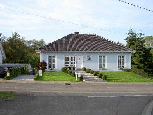 Terrassenwohnung zur Miete 1.050 € 4 Zimmer 126 m² Geschoss EG/2 frei ab 01.04.2026 Fraulautern Saarlouis 66740