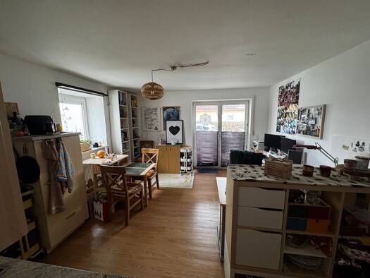 Wohnung zur Miete 560 € 2 Zimmer 42 m² frei ab 01.05.2026 Adelsdorf 91325