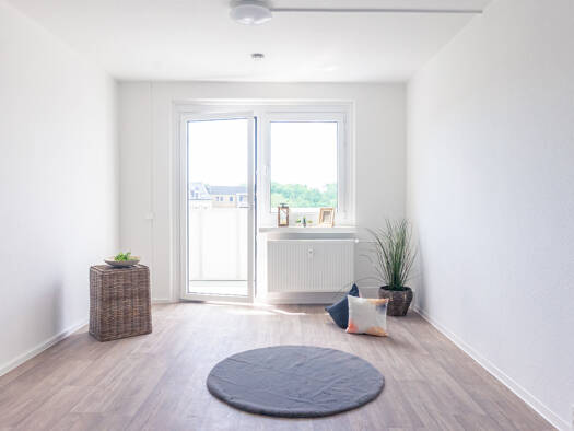 Wohnung zur Miete 564 € 4 Zimmer 94 m² 5. Geschoss frei ab 01.05.2026 Augustusburger Str. 21 Zentrum Chemnitz 09111