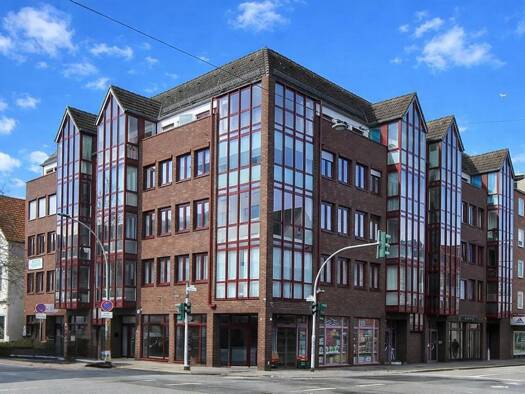 WG-Zimmer zur Miete 1.950 € 7 Zimmer 209 m² Geschoss 2/3 frei ab 01.05.2026 Geestemünde Bremerhaven 27570