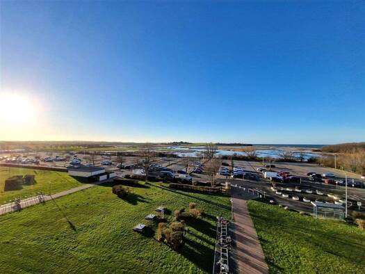 Wohnung zum Kauf als Kapitalanlage geeignet 179.000 € 2,5 Zimmer 51,5 m² Heiligenhafen , Holst 23774