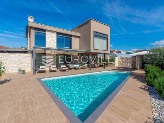 Haus zum Kauf 1.999.000 € 3 Zimmer 206 m² Vilanija Petrovija
