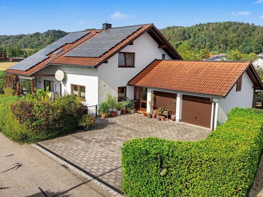 Einfamilienhaus zum Kauf 447.000 € 8 Zimmer 147 m² 830 m² Grundstück frei ab 01.05.2027 Julbach Julbach 84387