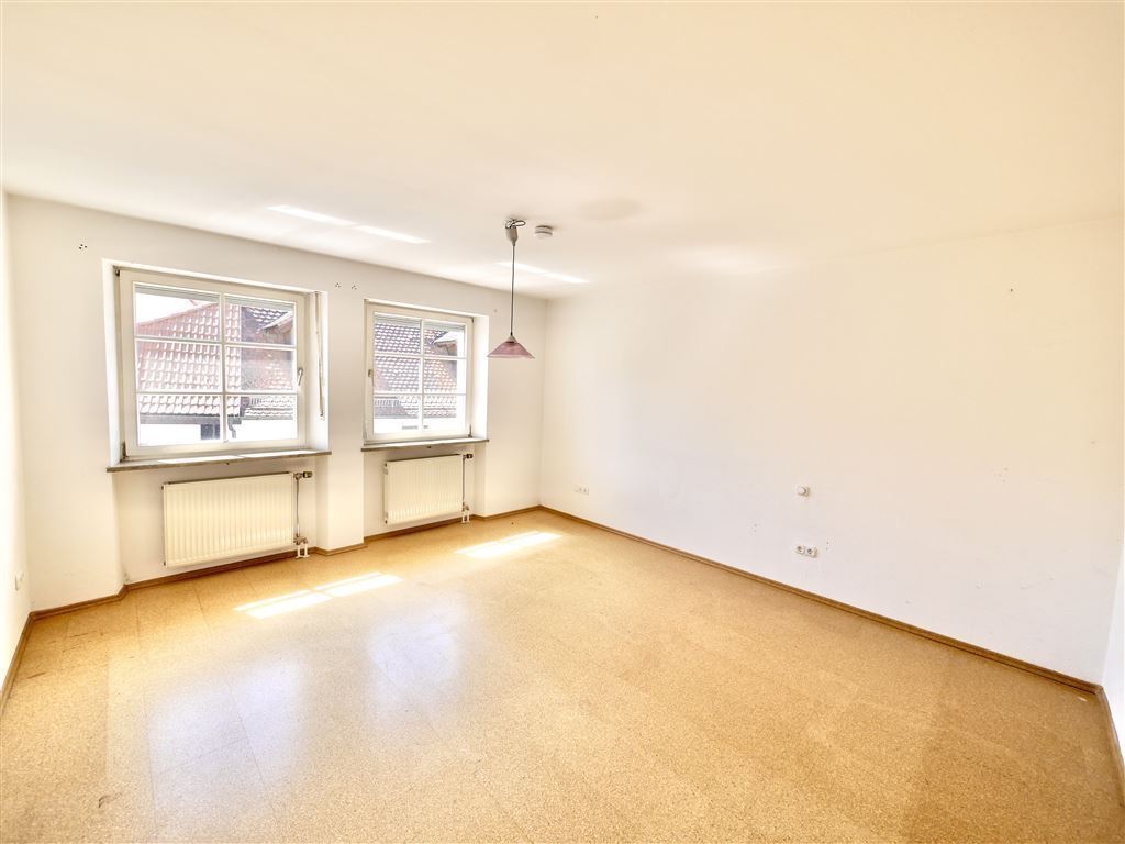 Mehrfamilienhaus zum Kauf 945.000 € 6 Zimmer 229 m²<br/>Wohnfläche 1.070 m²<br/>Grundstück ab sofort<br/>Verfügbarkeit Neunkirchen Neunkirchen a. Brand 91077