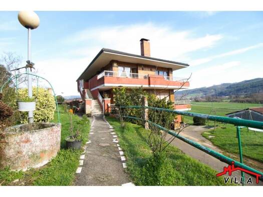 Bauernhaus zum Kauf 350.000 € 8 Zimmer 800 m² Grundstück Voto 39766