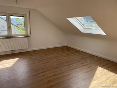 Wohnung zur Miete 780 € 3,5 Zimmer 73,8 m² Dachgeschoss, 2. Geschoss Geislingen Geislingen an der Steige 73312