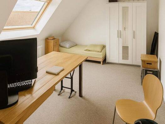 Wohnung zum Kauf als Kapitalanlage geeignet 165.000 € 2 Zimmer 61,6 m² Cotta Dresden 01157