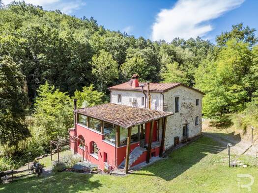 Haus zum Kauf 690.000 € 2 Zimmer 490 m² 25.000 m² Grundstück frei ab sofort Licciana Nardi