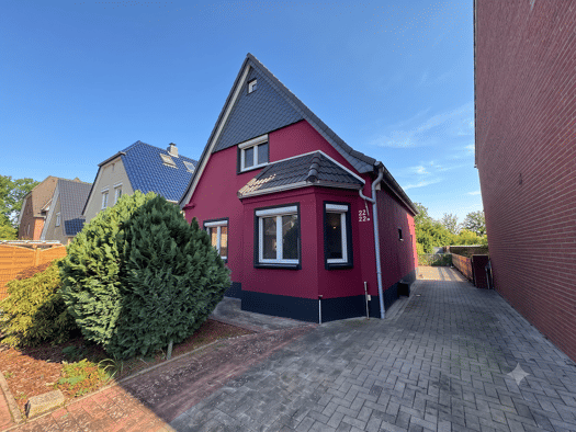Einfamilienhaus zum Kauf 299.000 € 7 Zimmer 156 m² 536 m² Grundstück frei ab sofort Stickgras/Annenriede Delmenhorst 27749
