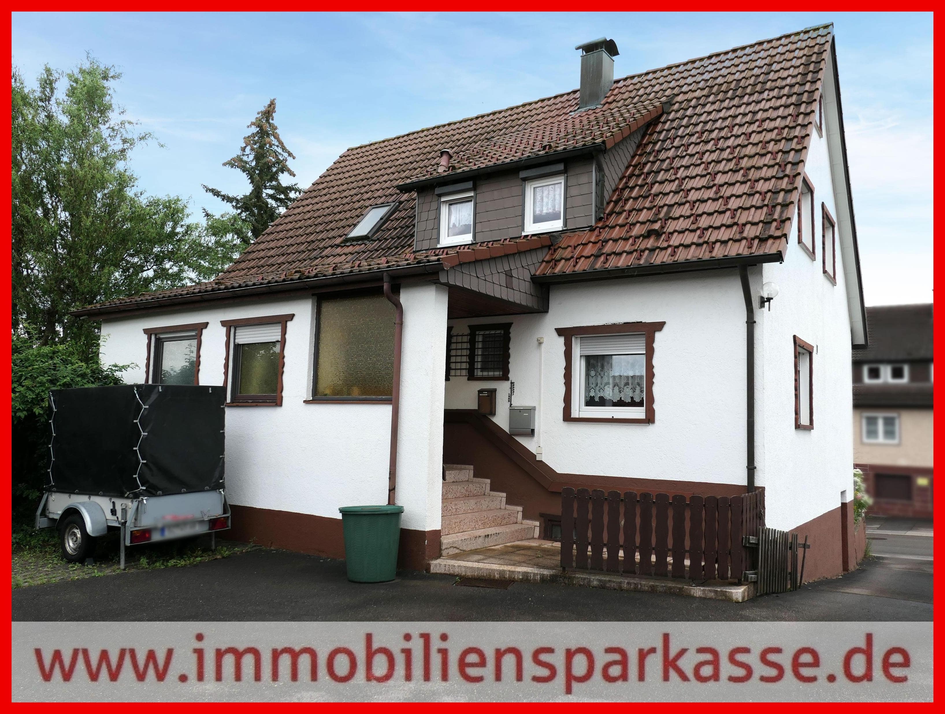 Mehrfamilienhaus zum Kauf 380.000 € 6 Zimmer 127 m²<br/>Wohnfläche 607 m²<br/>Grundstück ab sofort<br/>Verfügbarkeit Unterhaugstett Bad Liebenzell 75378