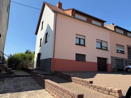 Einfamilienhaus zum Kauf provisionsfrei 180.000 € 6 Zimmer 120 m² 790 m² Grundstück frei ab 01.10.2026 Hüttigweiler Illingen 66557