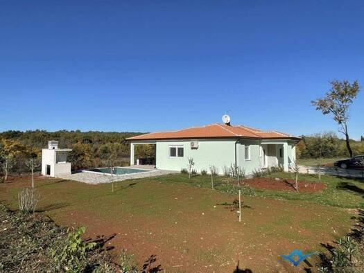 Haus zum Kauf 650.000 € 4 Zimmer 160 m² Centar, Luka, Finida