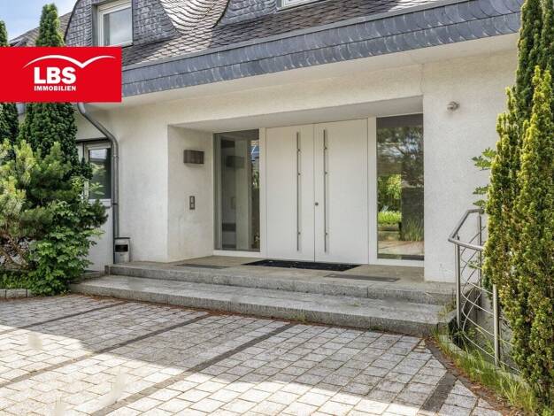 Villa zum Kauf 6 Zimmer 700 m² 8.650 m² Grundstück Wiescheid Langenfeld (Rheinland) 40764