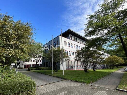 Bürofläche zur Miete 5,90 € 11.465,5 m² Bürofläche teilbar ab 432,6 m² Bergerhausen Essen 45136