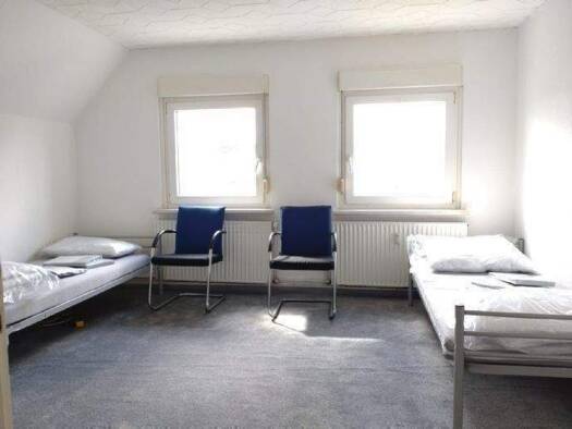 Wohnung zum Kauf 83.000 € 3 Zimmer 65 m² 2. Geschoss Duingen 31089