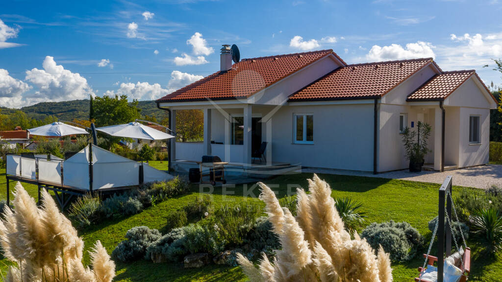 Bungalow zum Kauf 399.000 € 3 Zimmer 75 m² 1.578 m² Grundstück Motovun