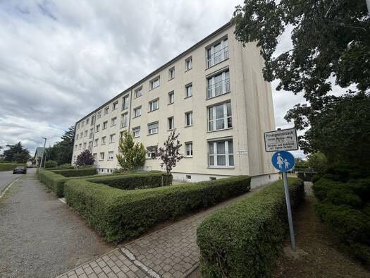 Wohnung zum Kauf 49.000 € 4 Zimmer 71,7 m² 2. Geschoss Dahlen Dahlen 04774