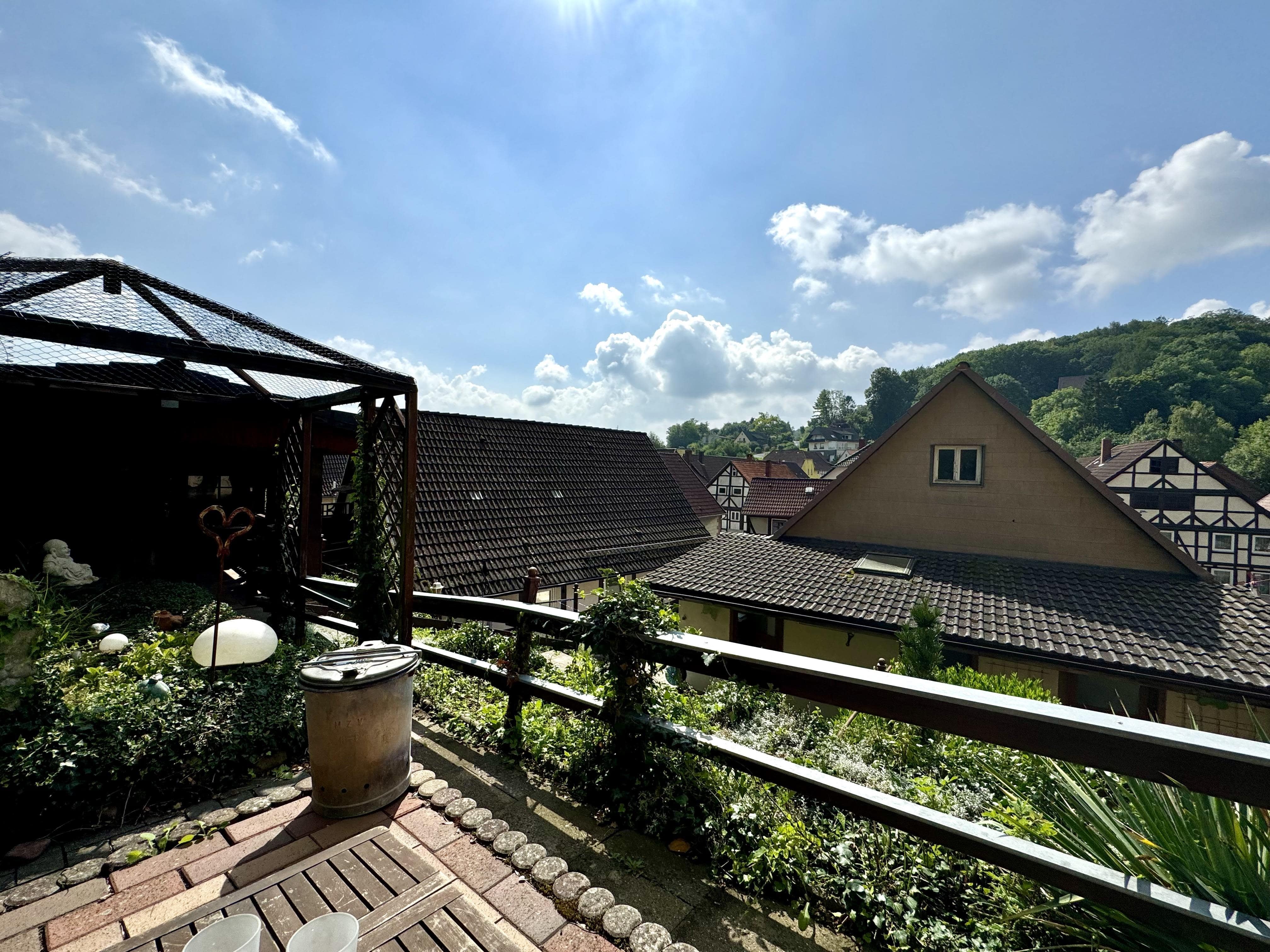 Mehrfamilienhaus zum Kauf 299.000 € 12 Zimmer 300 m²<br/>Wohnfläche 785 m²<br/>Grundstück Lauenstein Salzhemmendorf 31020